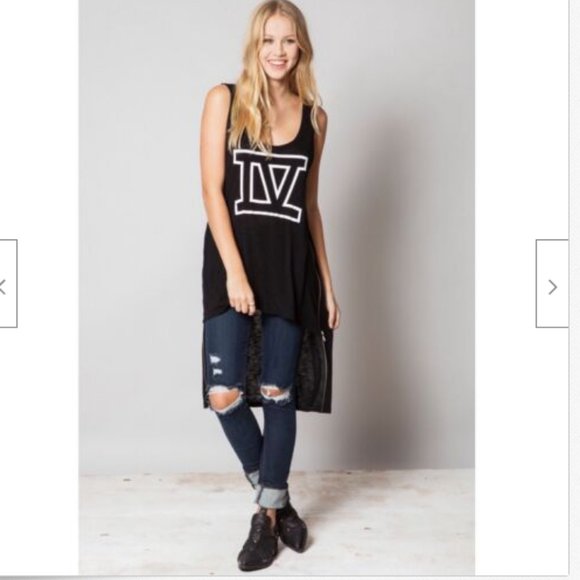 Emma & Sam Tops - Emma & Sam LF Store high low Roman zip gra…